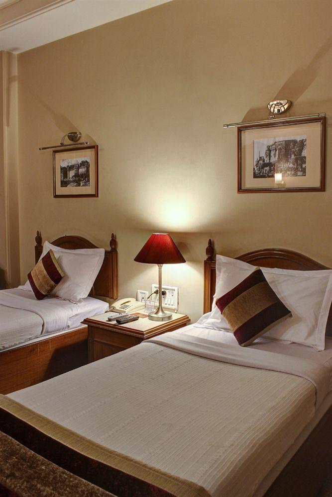 Hotel Pradeep 3*